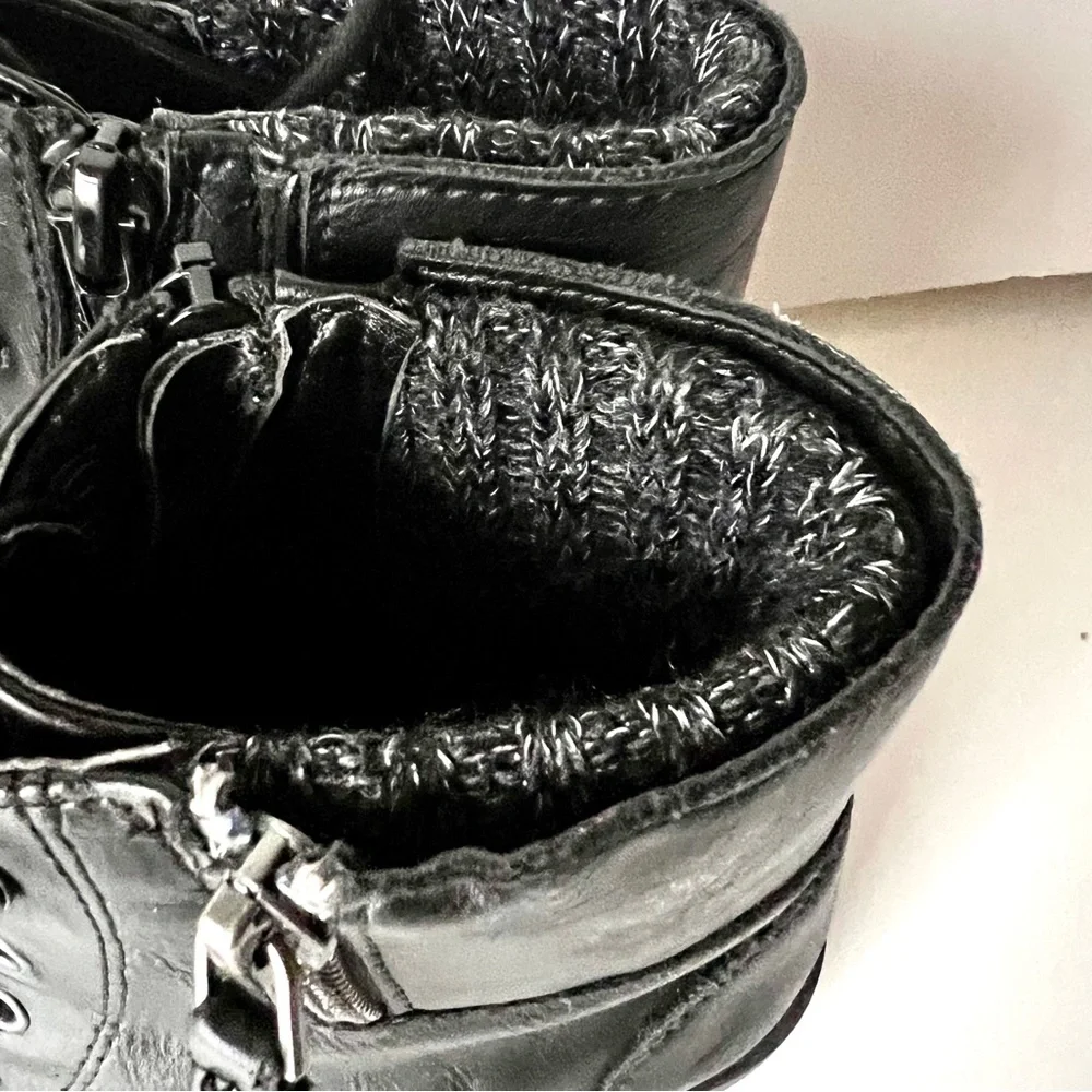 STEVE MADDEN Girl’s Black Taysley Combat Moto Boots—SZ. 2